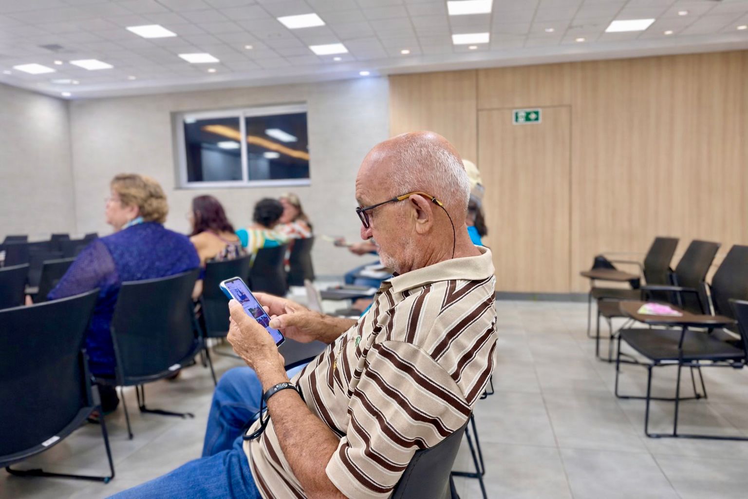 Secretaria dos Direitos Humanos do Ceará e Senac Ceará promovem cursos de inclusão digital para pessoas idosas em quatro municípios do Estado