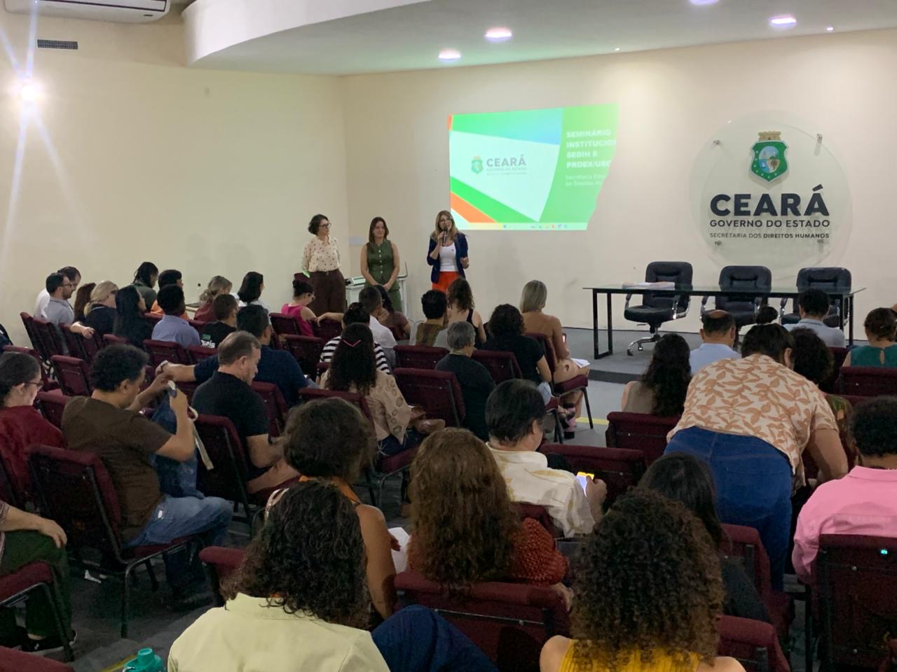Sedih promove encontro com UECE para fortalecer cooperação em políticas de direitos humanos